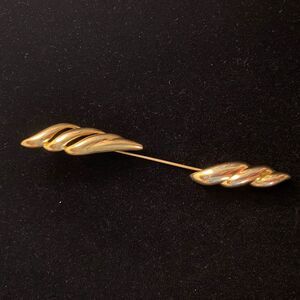 Vintage Conch Shell Shaped Napier Gold Hatpin/Hair Pin